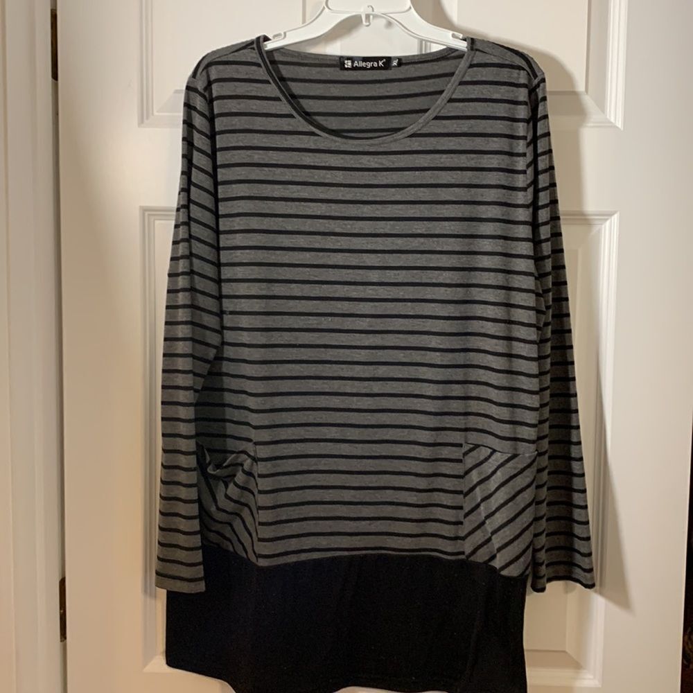 Alegra K size extra large black & gray striped Tunic